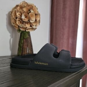 Lululemon Slides